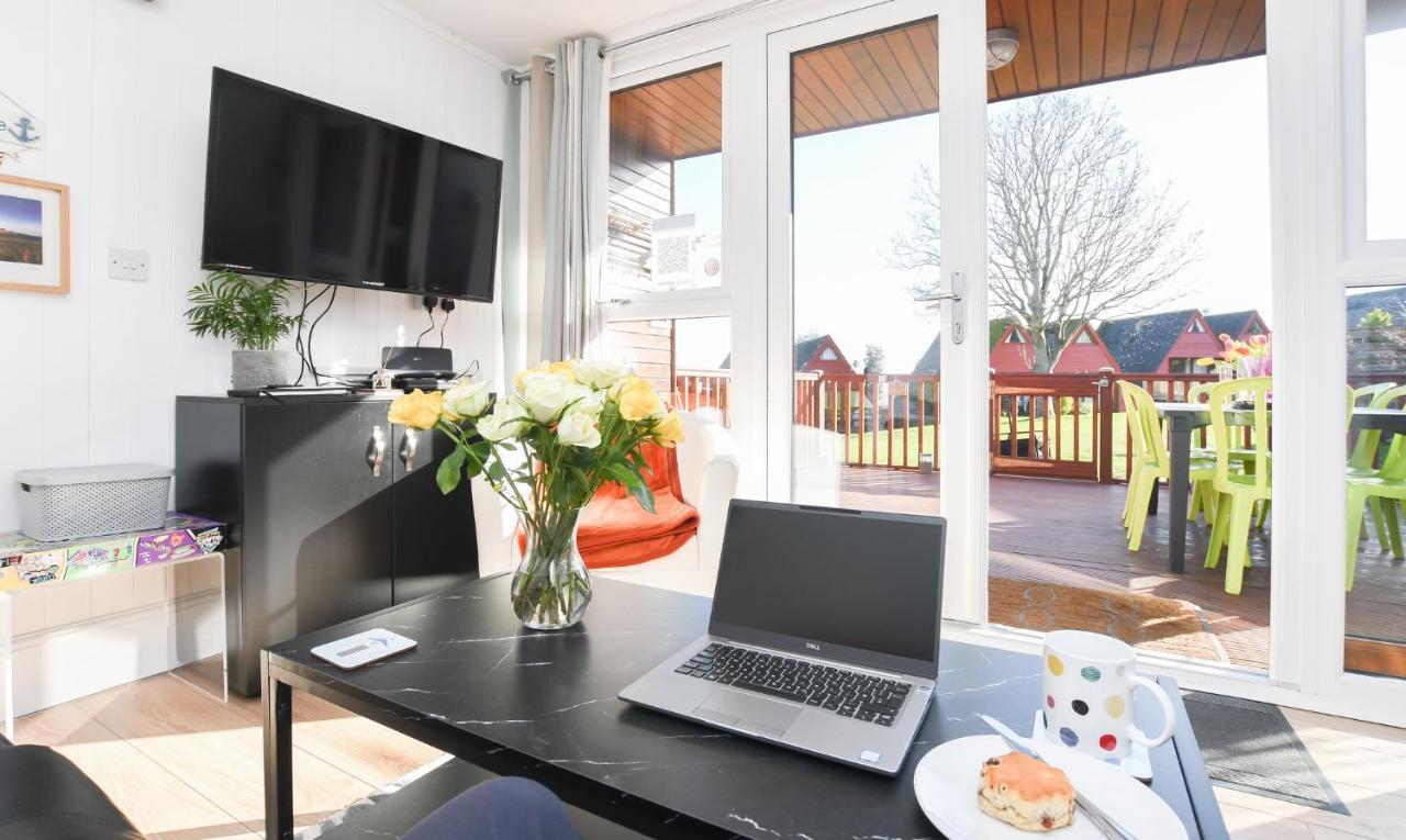 Chalet 47 By The Sea Kingsdown  Bagian luar foto